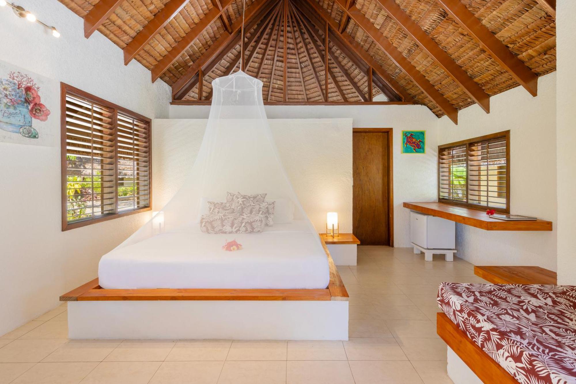 Breakas Beach Resort (Adults Only) Port-Vila Extérieur photo