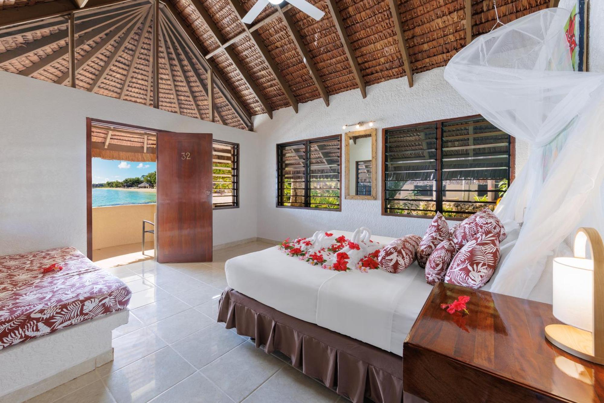 Breakas Beach Resort (Adults Only) Port-Vila Extérieur photo