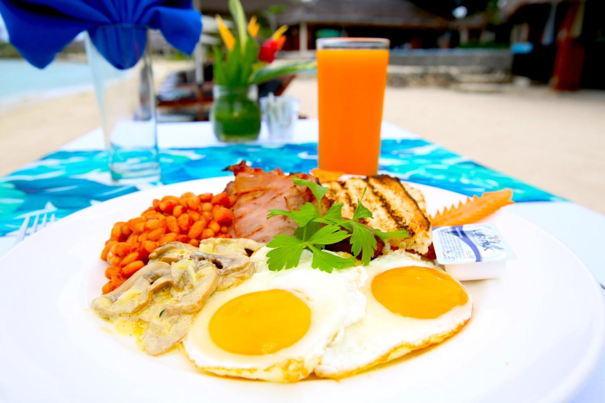 Breakas Beach Resort (Adults Only) Port-Vila Extérieur photo