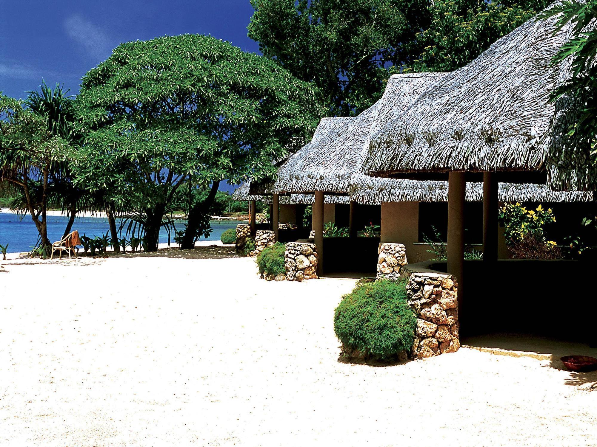 Breakas Beach Resort (Adults Only) Port-Vila Extérieur photo