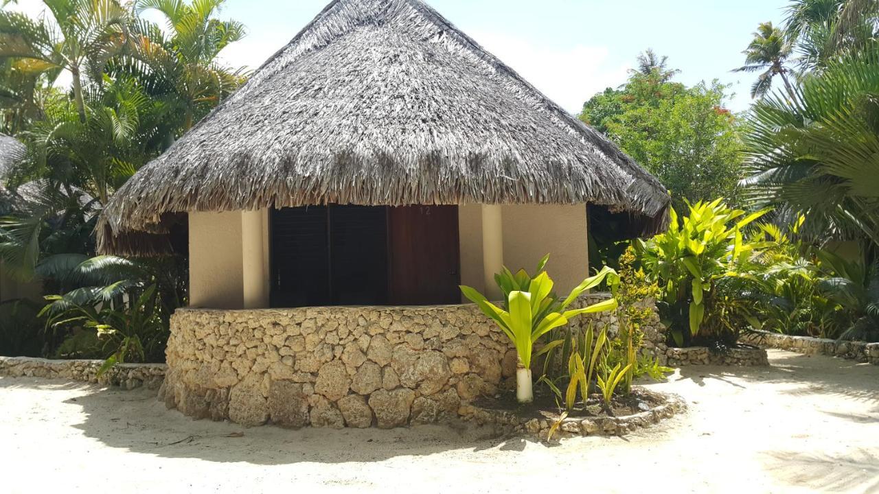 Breakas Beach Resort (Adults Only) Port-Vila Extérieur photo